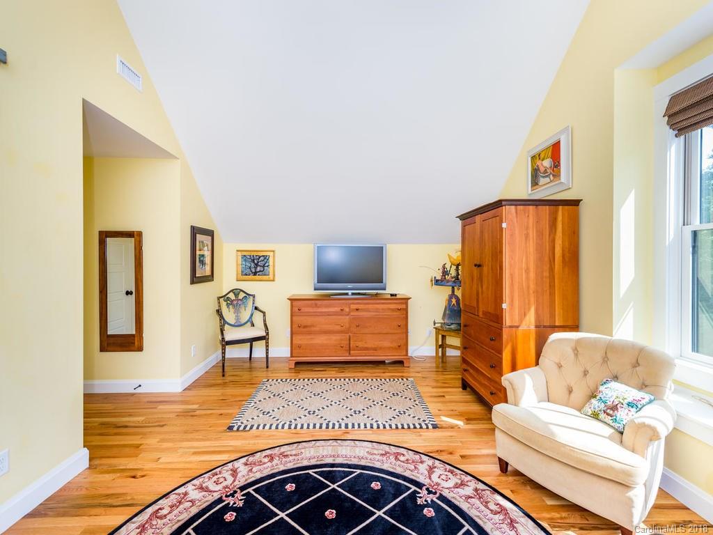 9 Montview Drive Asheville NC 28801