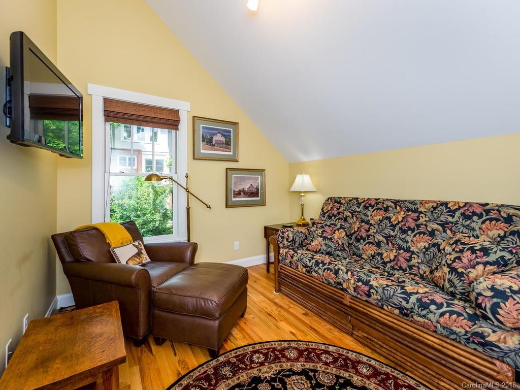 9 Montview Drive Asheville NC 28801