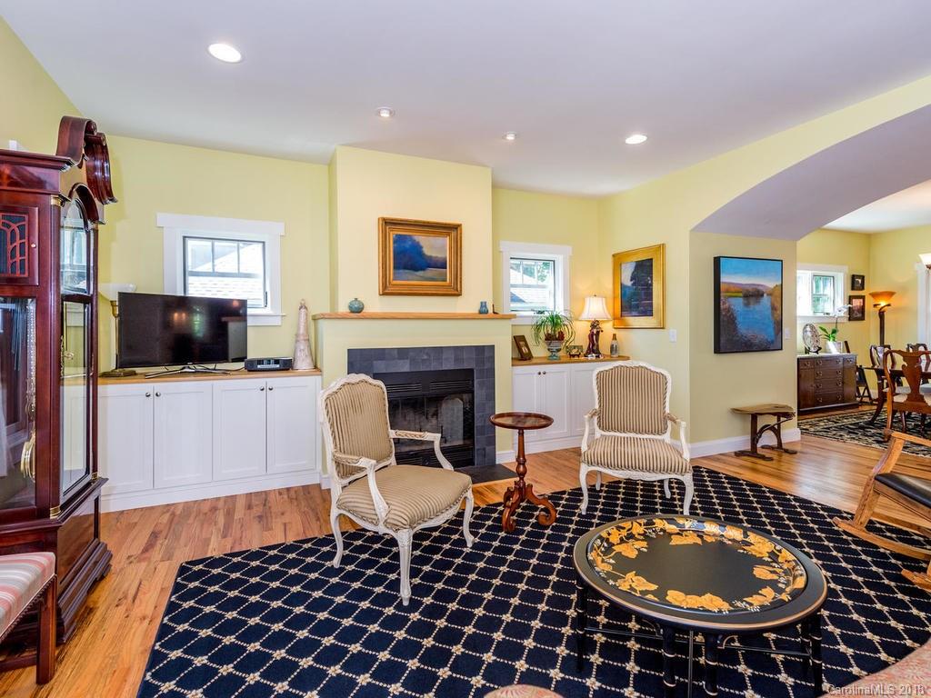 9 Montview Drive Asheville NC 28801