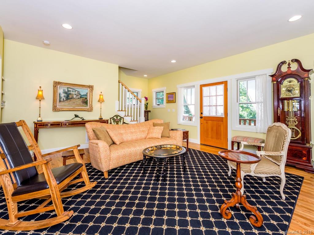 9 Montview Drive Asheville NC 28801