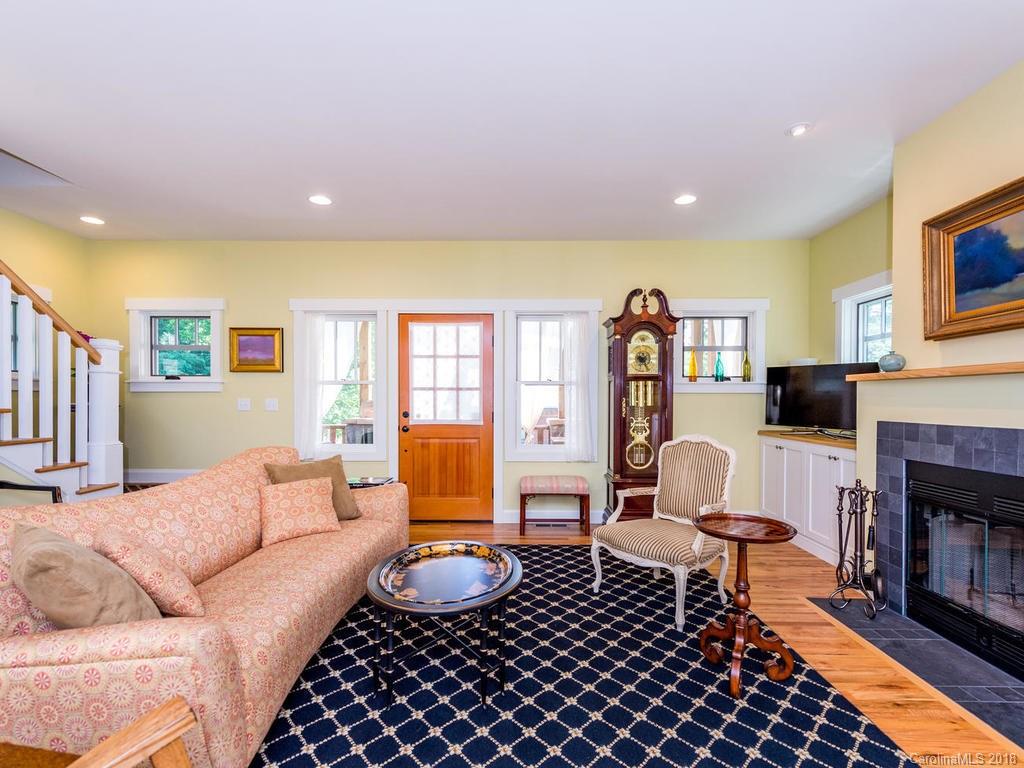 9 Montview Drive Asheville NC 28801