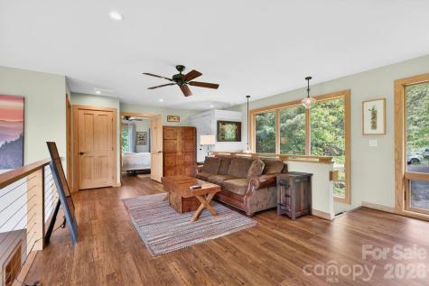 252 Tsali Crossing N Bryson City NC 28713