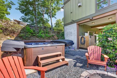 252 Tsali Crossing N Bryson City NC 28713
