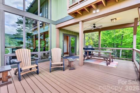 252 Tsali Crossing N Bryson City NC 28713