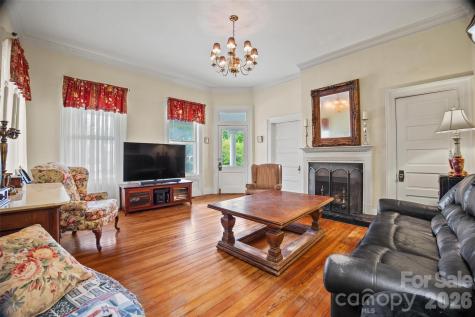 530 E Rutledge Avenue Gaffney SC 29340
