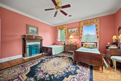 530 E Rutledge Avenue Gaffney SC 29340