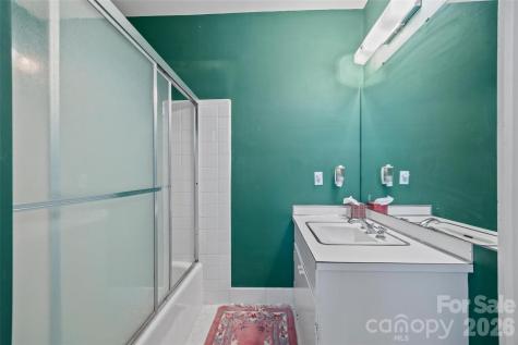 530 E Rutledge Avenue Gaffney SC 29340
