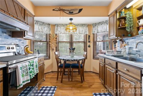 109 Eagle Rock Trail Hendersonville NC 28739