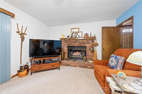 109 Eagle Rock Trail Hendersonville NC 28739