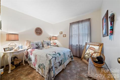 109 Eagle Rock Trail Hendersonville NC 28739