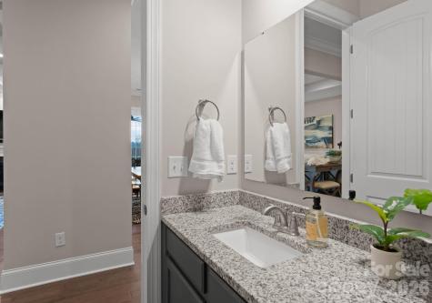 1053 Harlow's Crossing Drive Matthews NC 28104