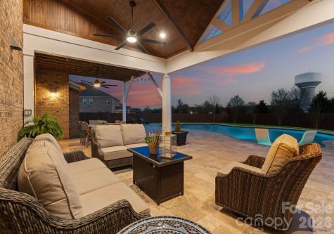1053 Harlow's Crossing Drive Matthews NC 28104