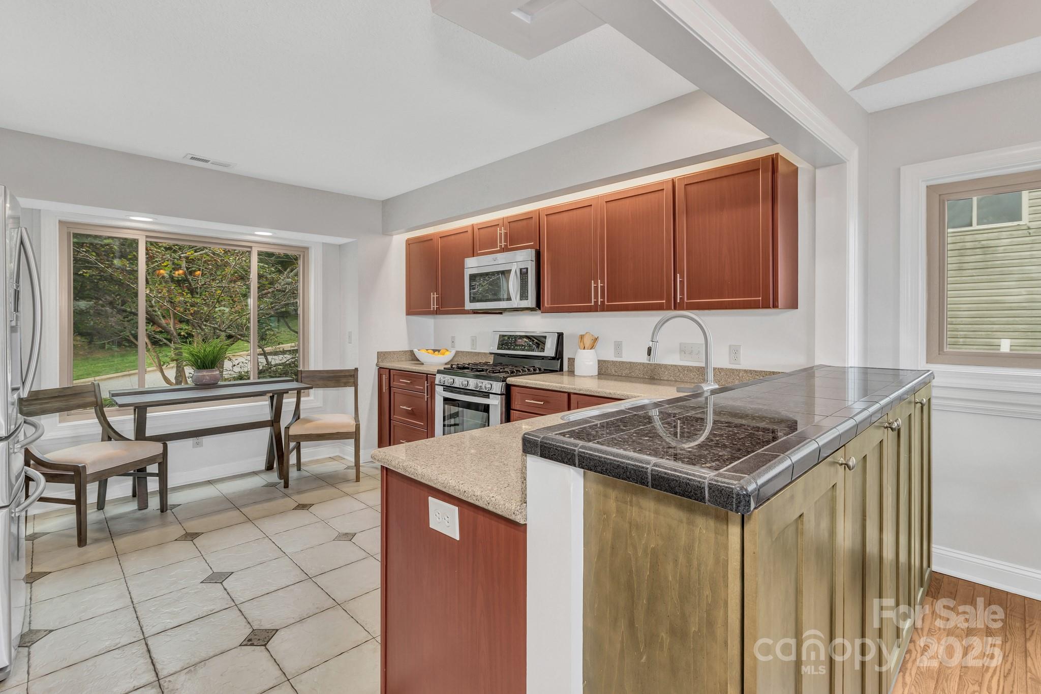 86 Distant View Drive Asheville NC 28803