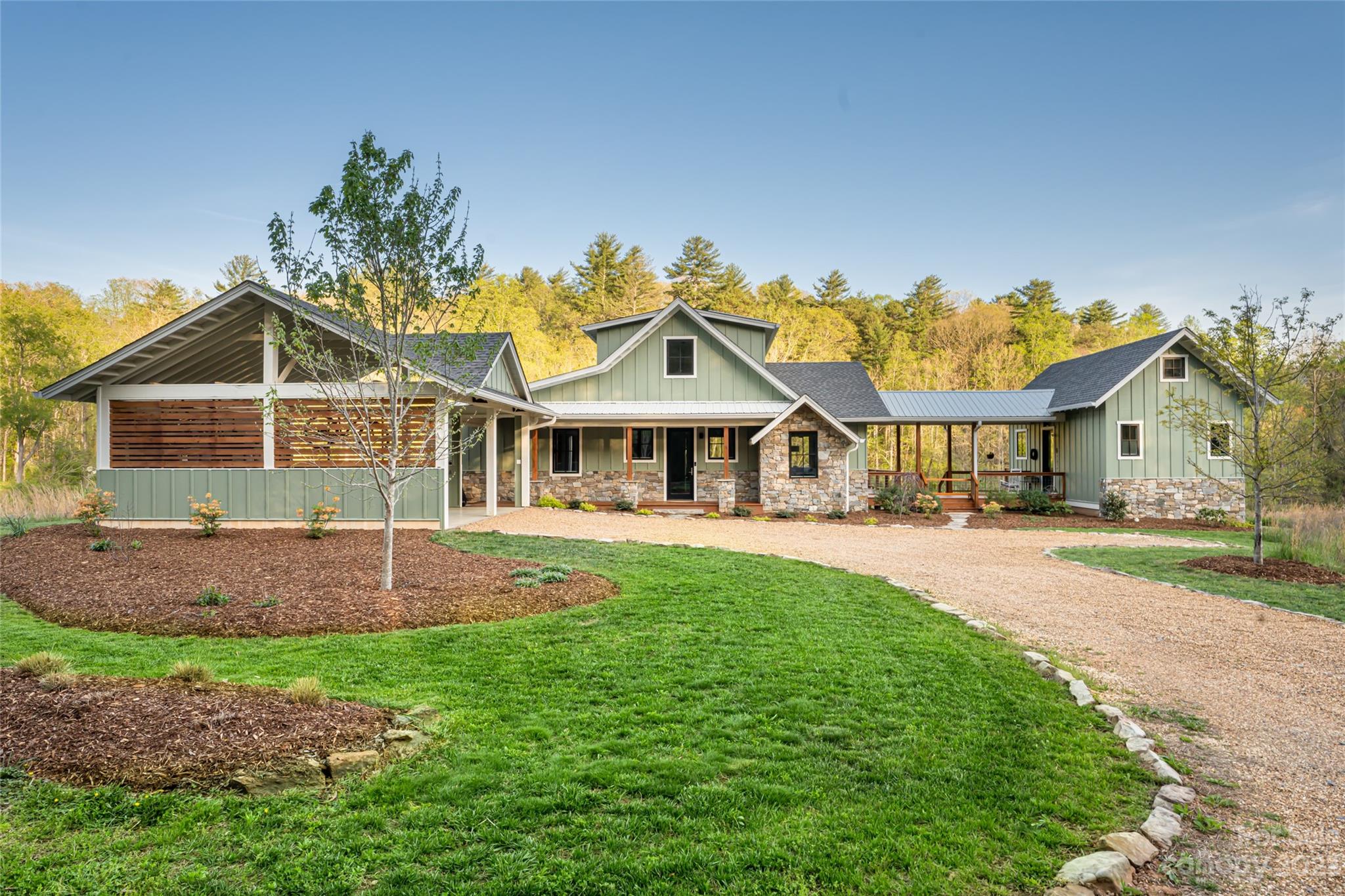 4 Parkland Grove Asheville NC 28805