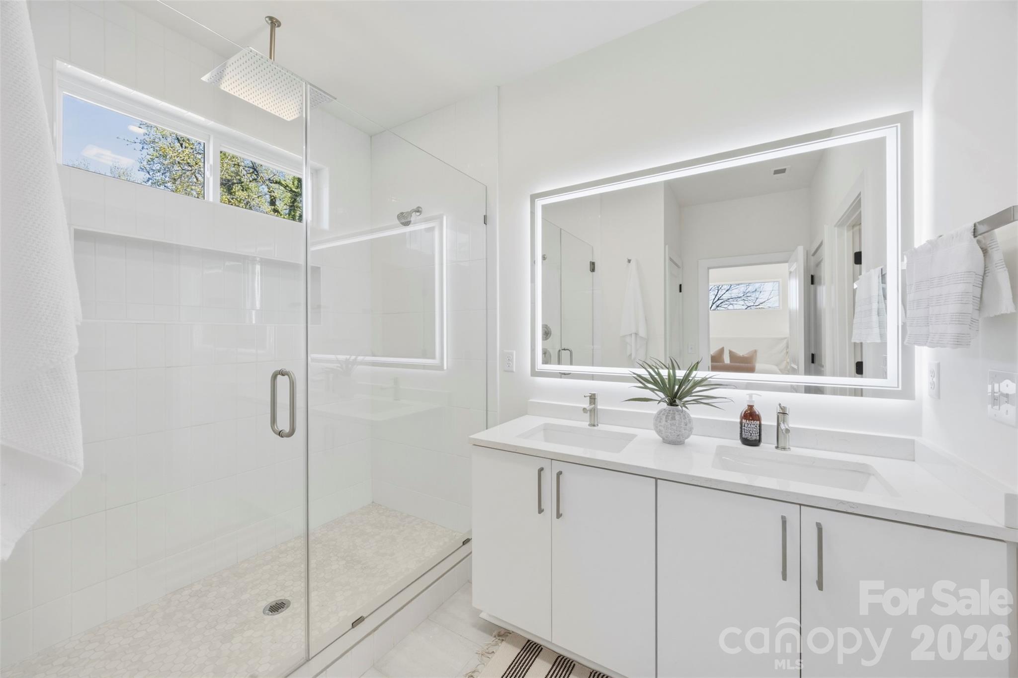4122 Avalon Avenue Charlotte NC 28208