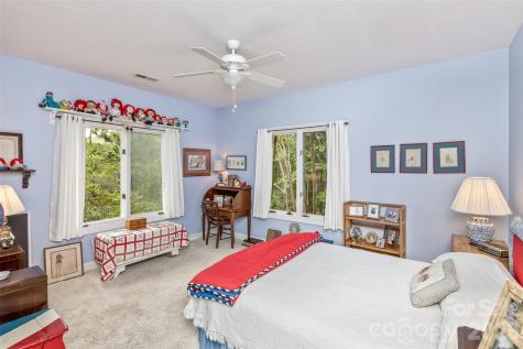 25 Windsong Drive Fairview NC 28730