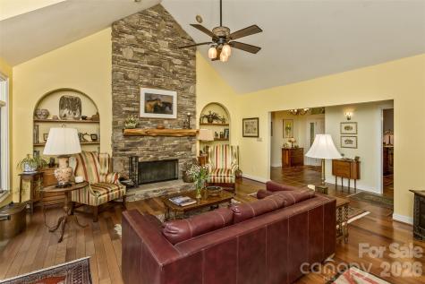 25 Windsong Drive Fairview NC 28730