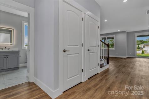 79 Scott Meadows Drive Asheville NC 28806