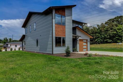 79 Scott Meadows Drive Asheville NC 28806