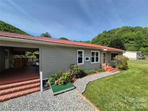 5 Gibson Drive Maggie Valley NC 28751