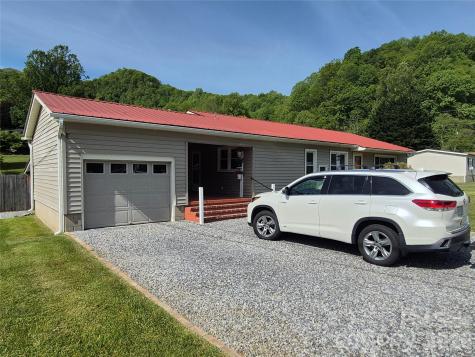5 Gibson Drive Maggie Valley NC 28751