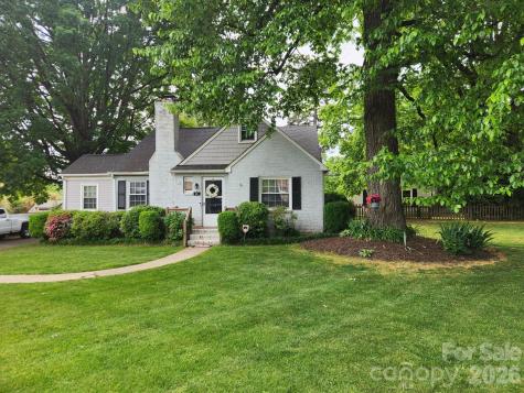 3922 Mcmillan Street Charlotte NC 28205
