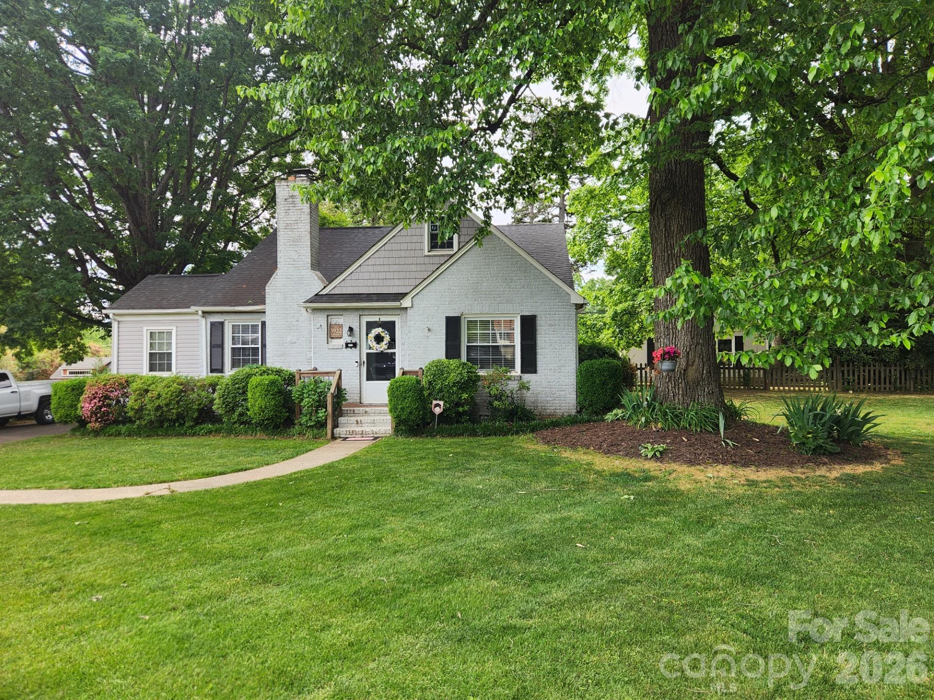 3922 Mcmillan Street Charlotte NC 28205