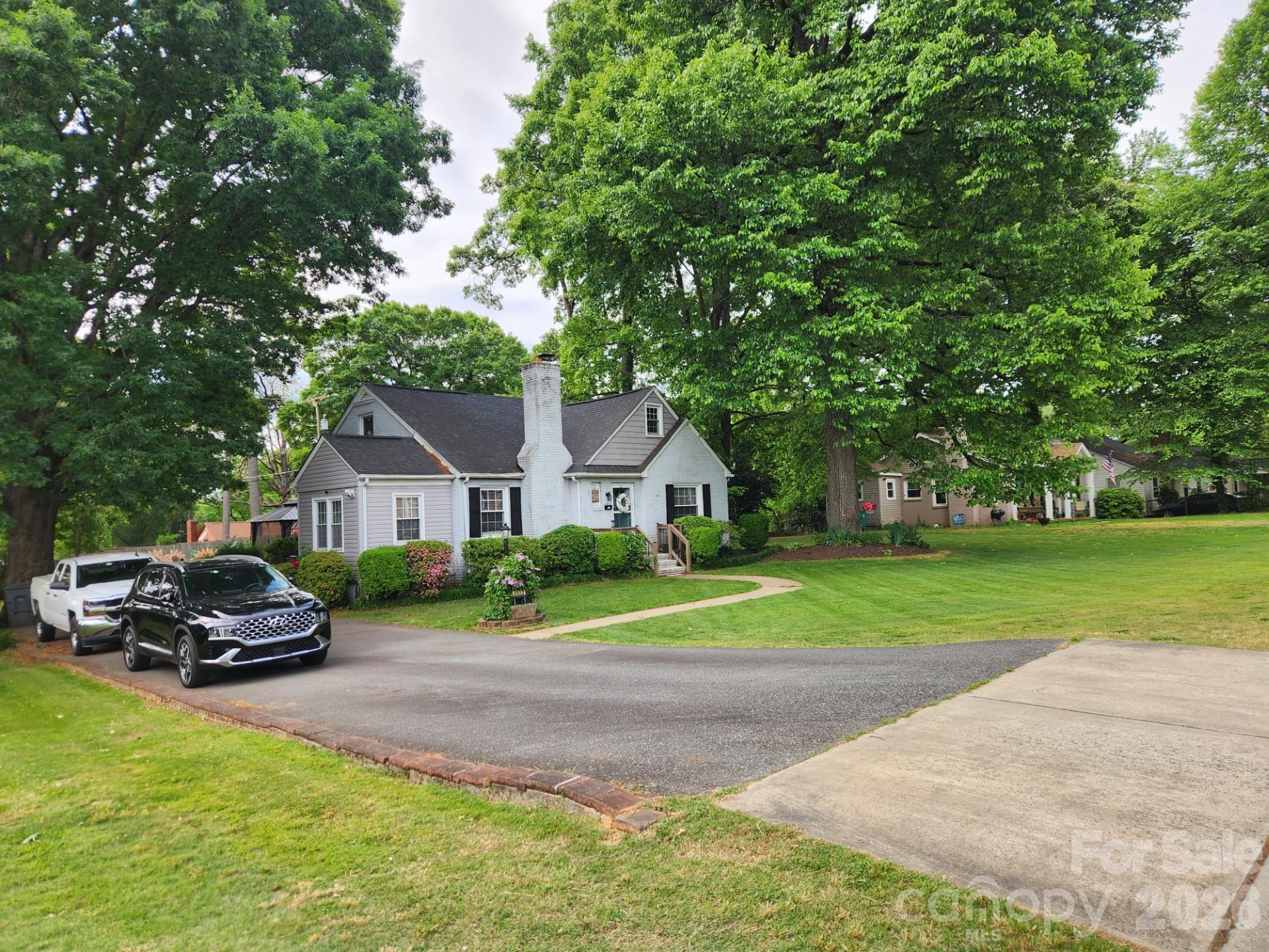 3922 Mcmillan Street Charlotte NC 28205