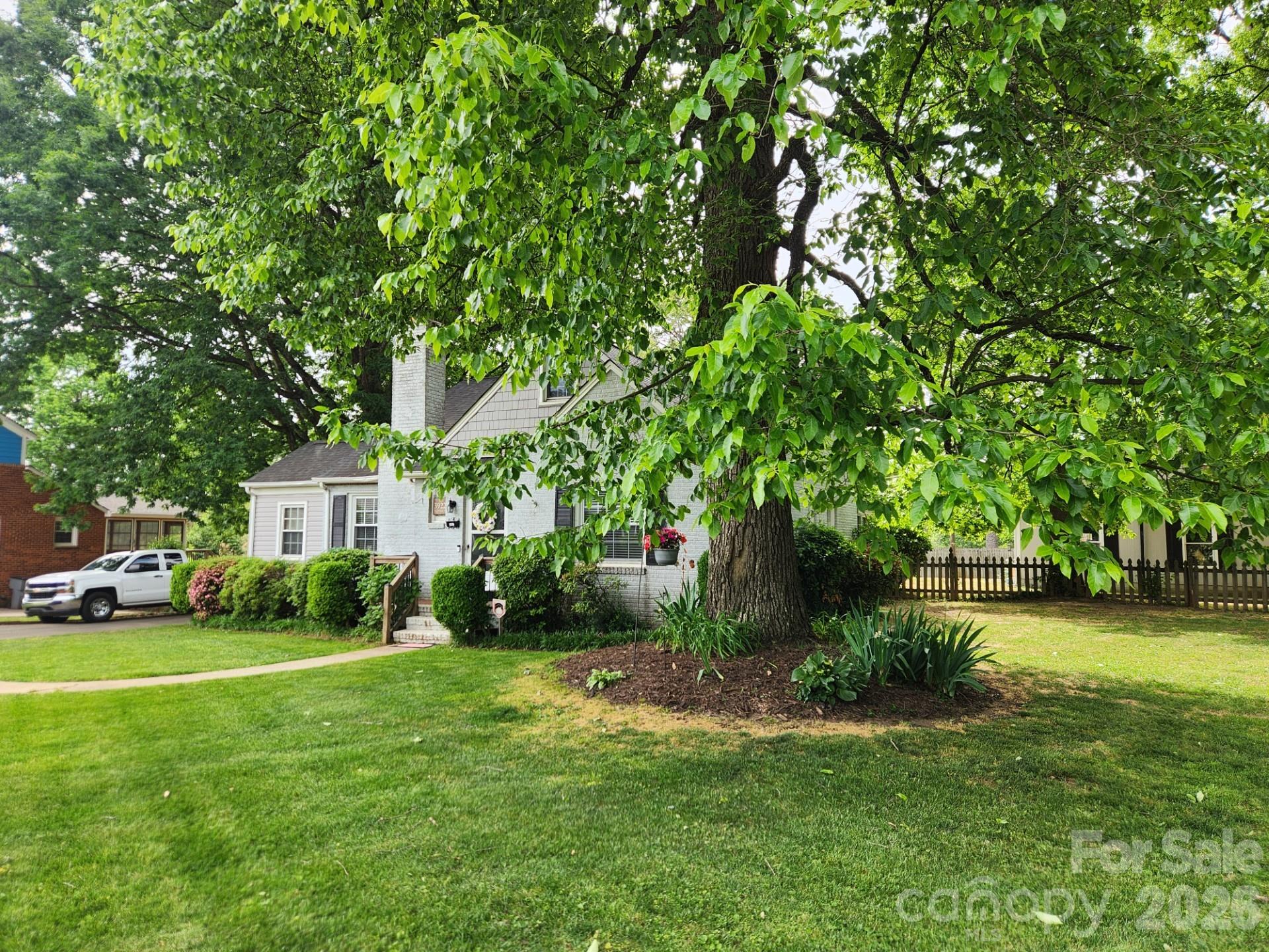 3922 Mcmillan Street Charlotte NC 28205
