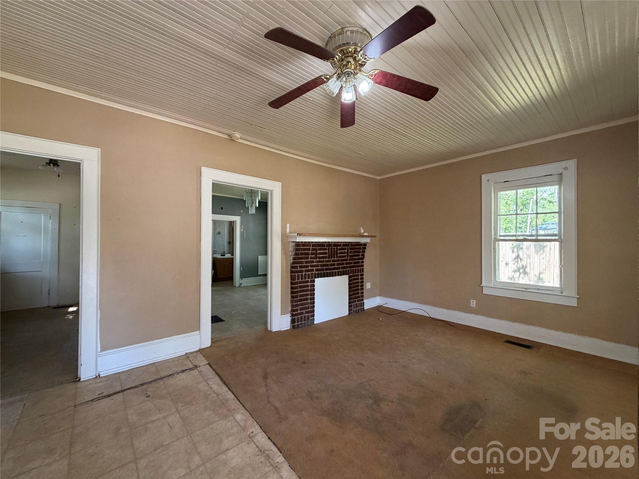 1101 E Pine Street Lincolnton NC 28092