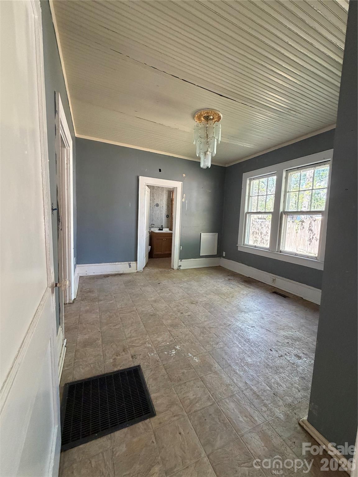 1101 E Pine Street Lincolnton NC 28092