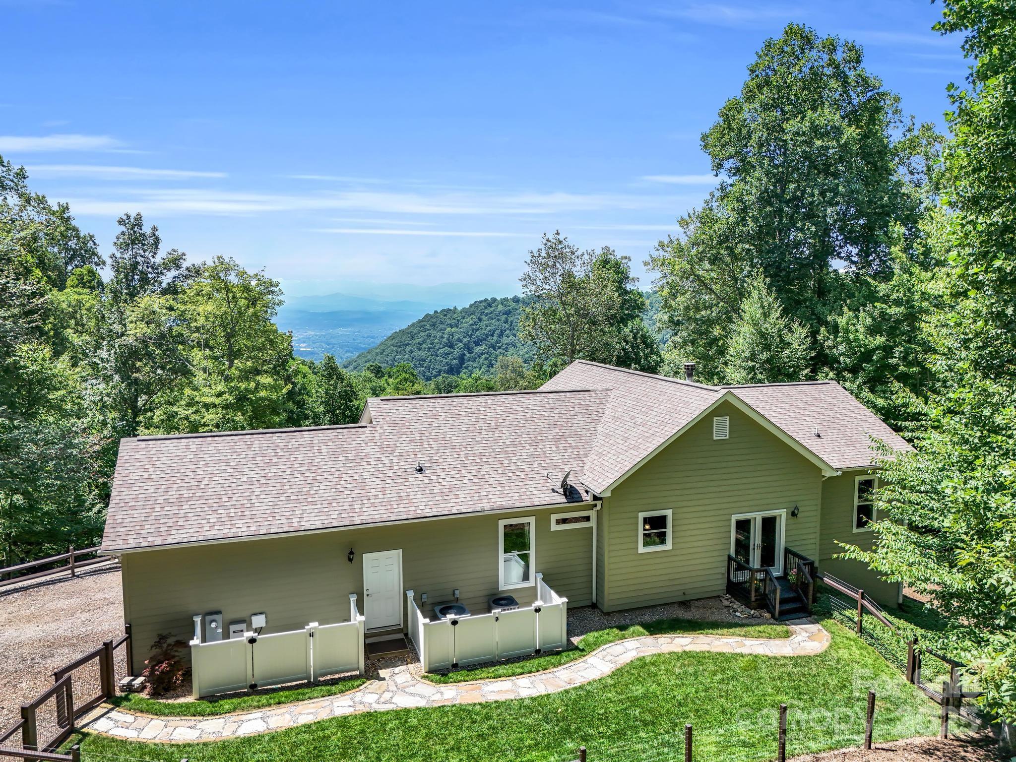 372 Gentian Trail Weaverville NC 28787