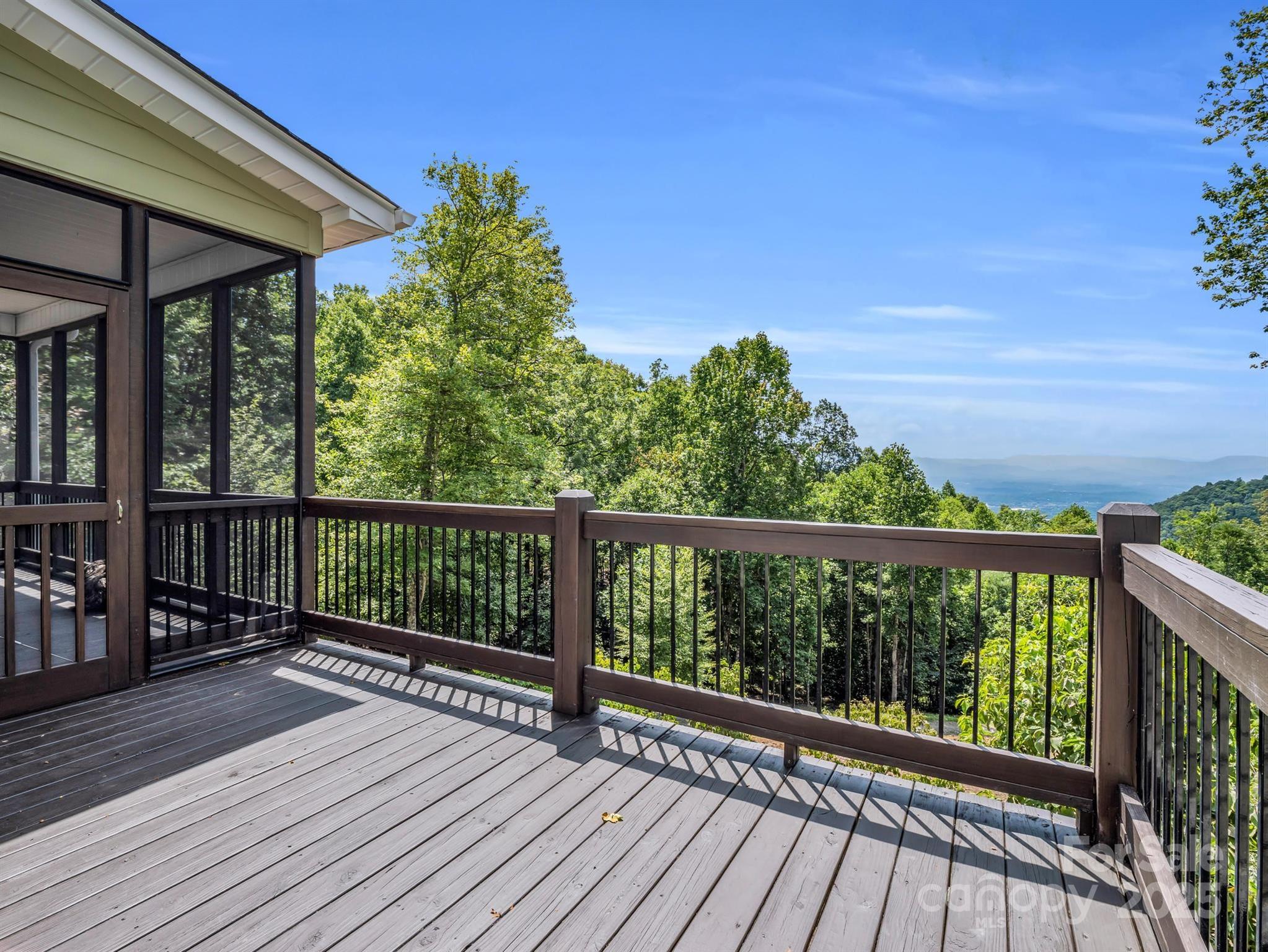 372 Gentian Trail Weaverville NC 28787