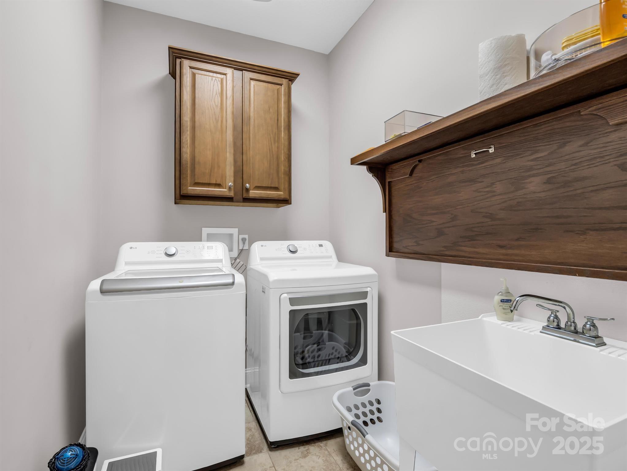 372 Gentian Trail Weaverville NC 28787