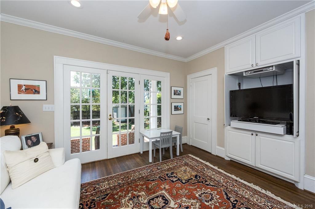 2217 Charlotte Drive Charlotte NC 28203