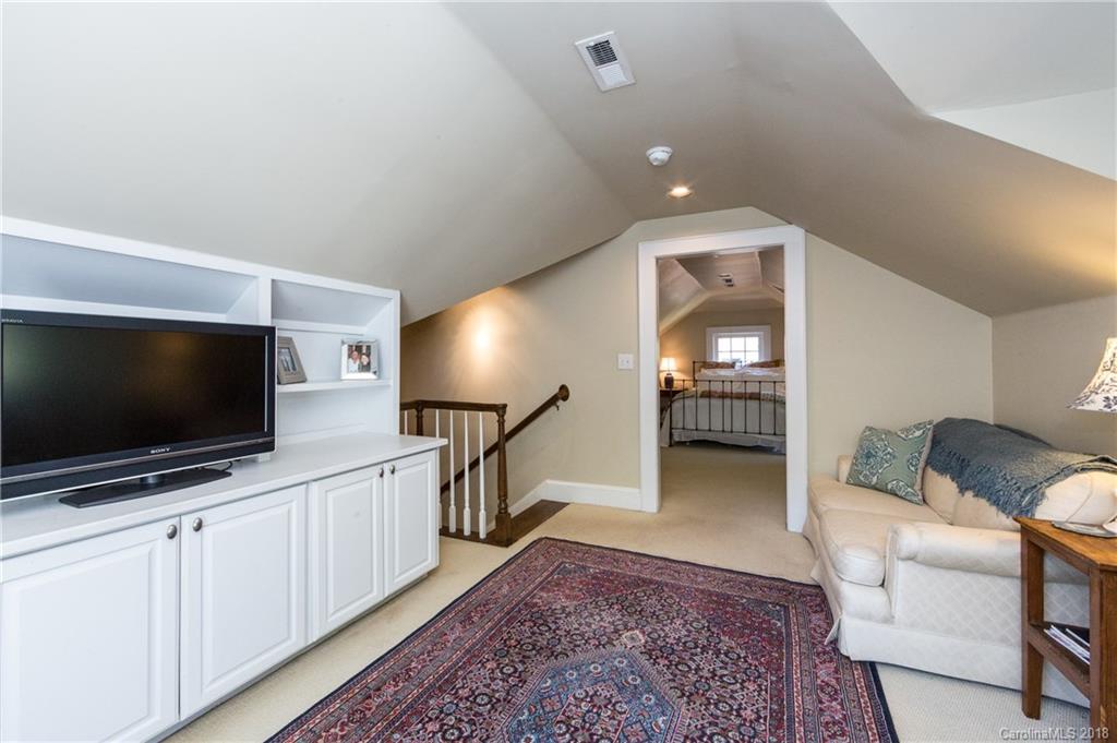 2217 Charlotte Drive Charlotte NC 28203
