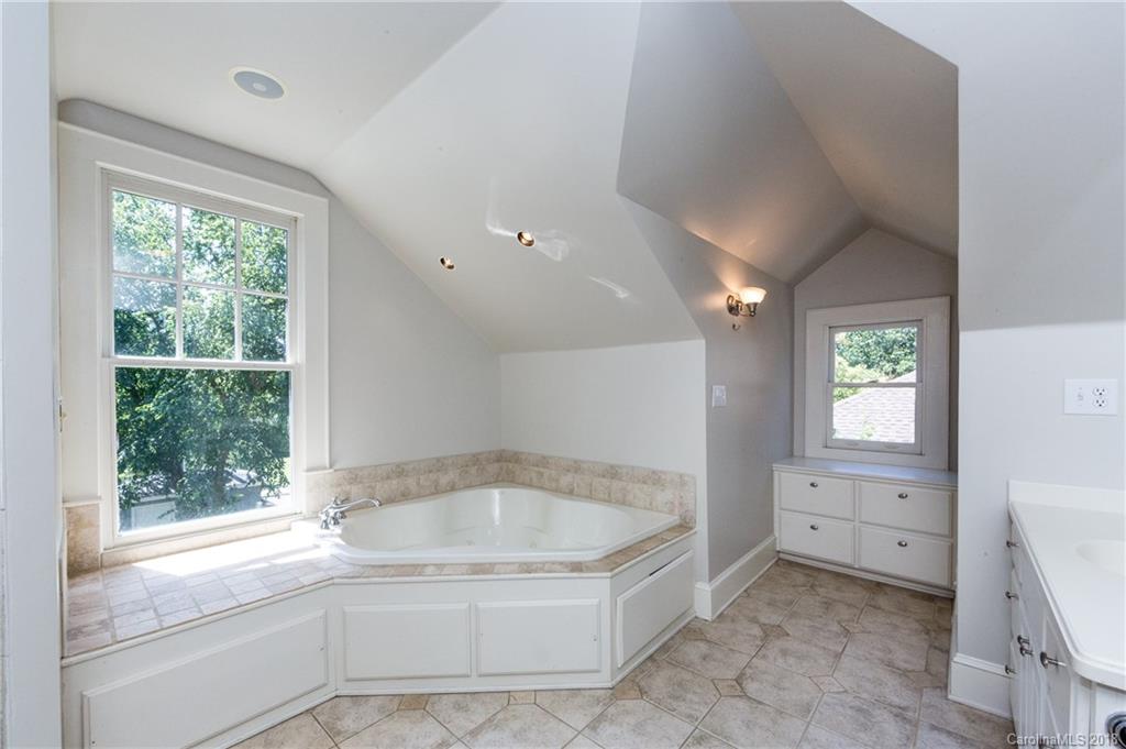 2217 Charlotte Drive Charlotte NC 28203