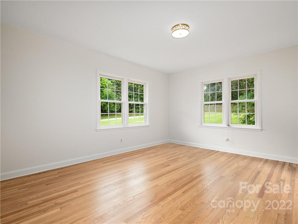 10 Alclare Drive Asheville NC 28804