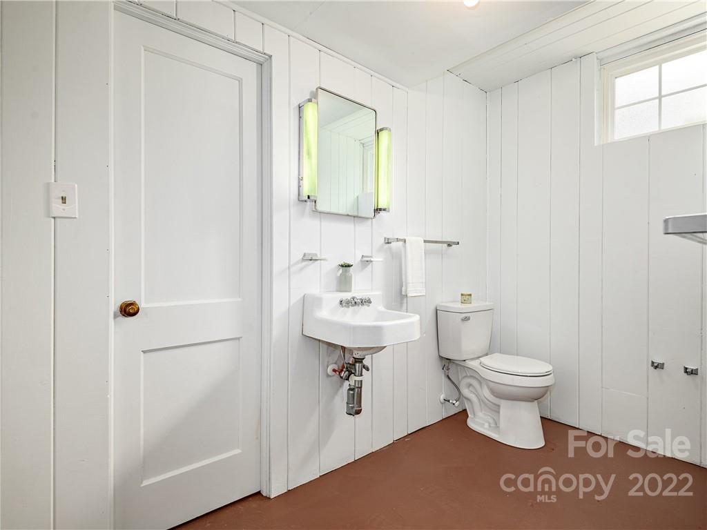10 Alclare Drive Asheville NC 28804