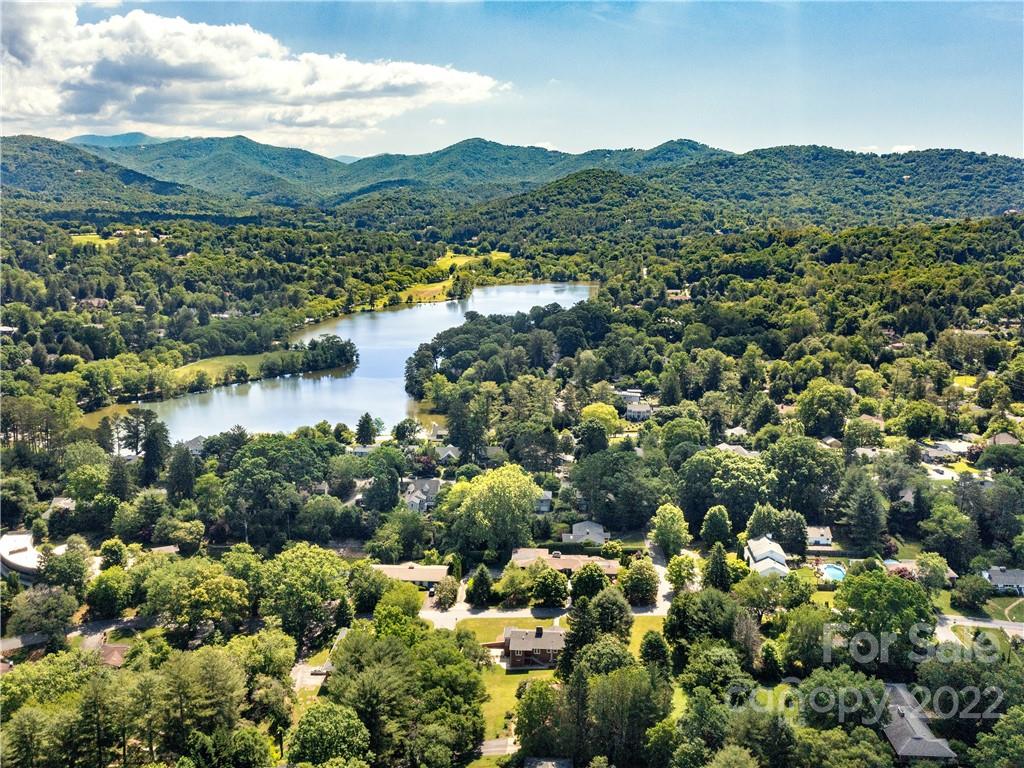 10 Alclare Drive Asheville NC 28804