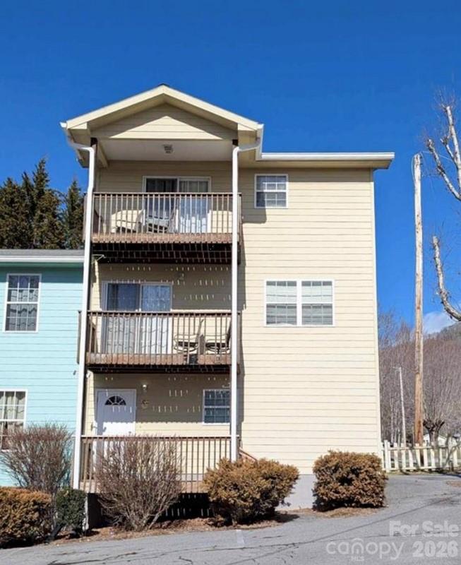 145 Lincoln Park Road Burnsville NC 28714