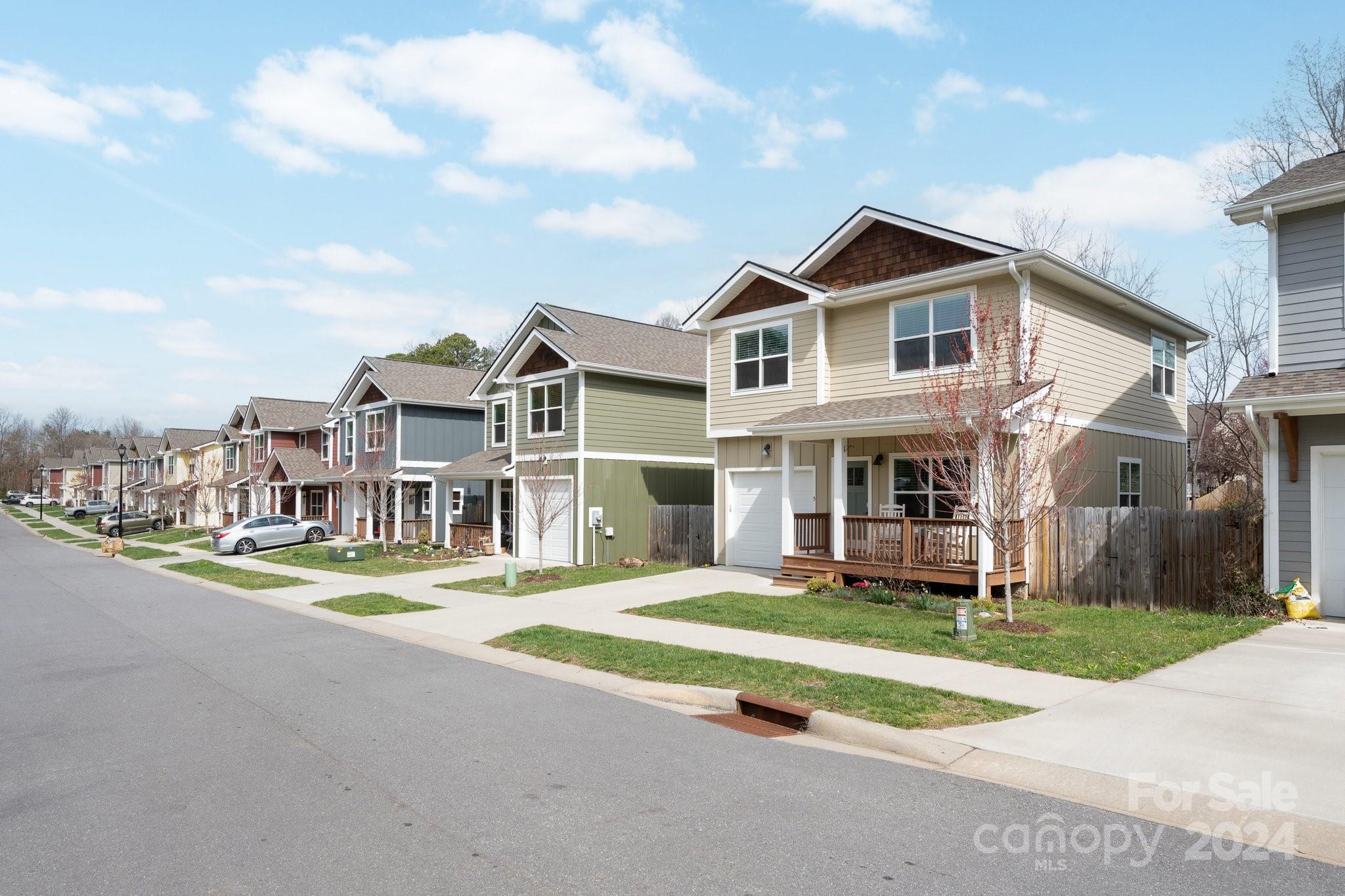 5 Crayton Park Drive Asheville NC 28803