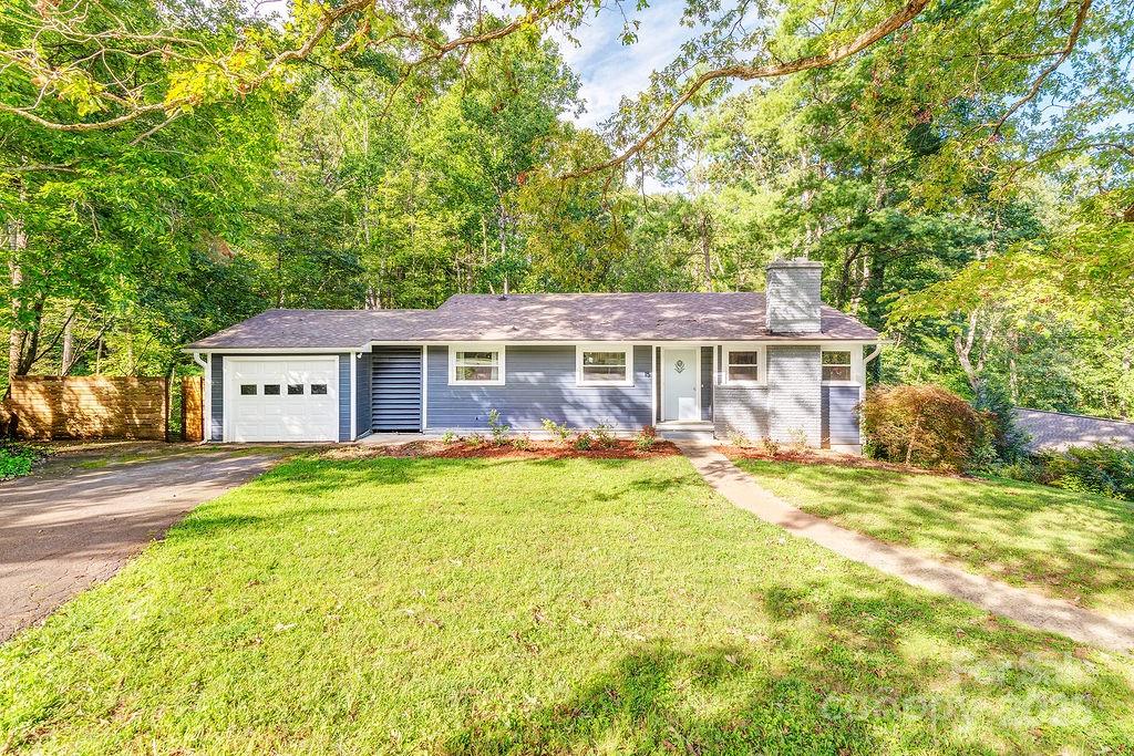 15 Valle Vista Drive Asheville NC 28804