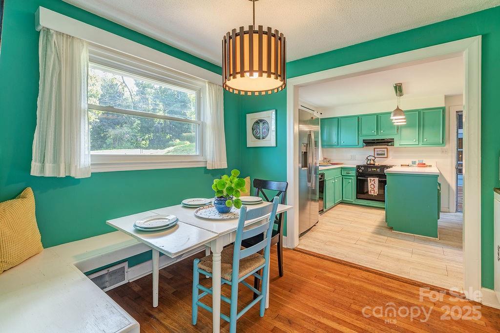 15 Valle Vista Drive Asheville NC 28804