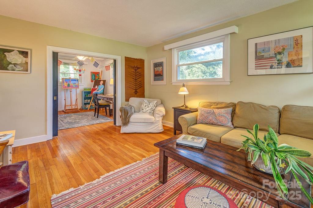 15 Valle Vista Drive Asheville NC 28804