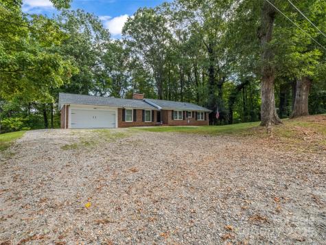 263 Blanton Street Columbus NC 28722