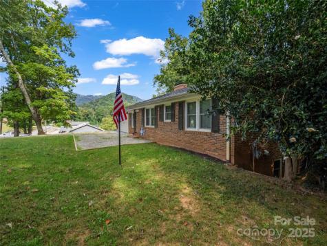 263 Blanton Street Columbus NC 28722