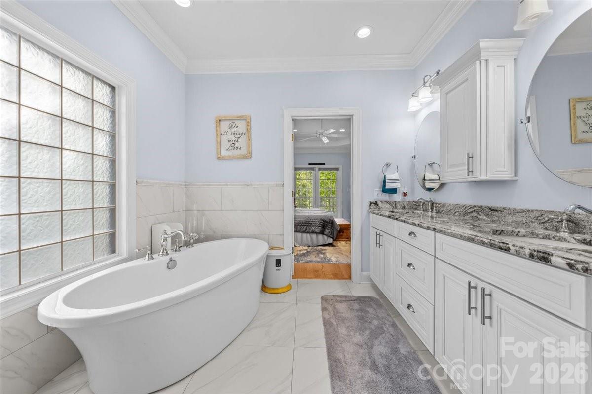 135 Harbor Drive W Lexington NC 27292