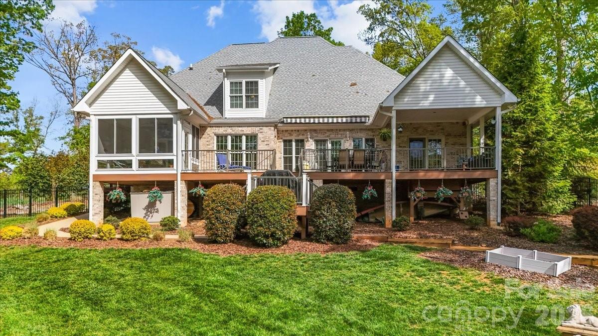 135 Harbor Drive W Lexington NC 27292
