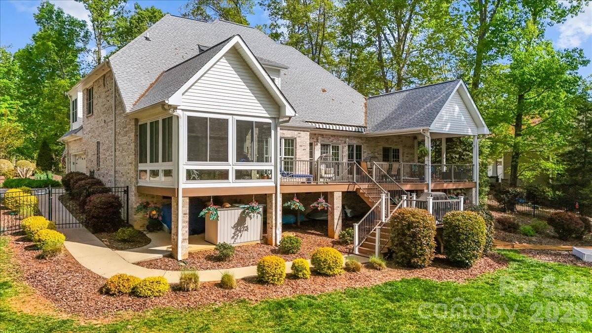 135 Harbor Drive W Lexington NC 27292